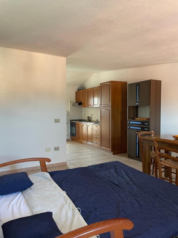 La Casa Di Tonia Apartment La Caletta Luaran gambar