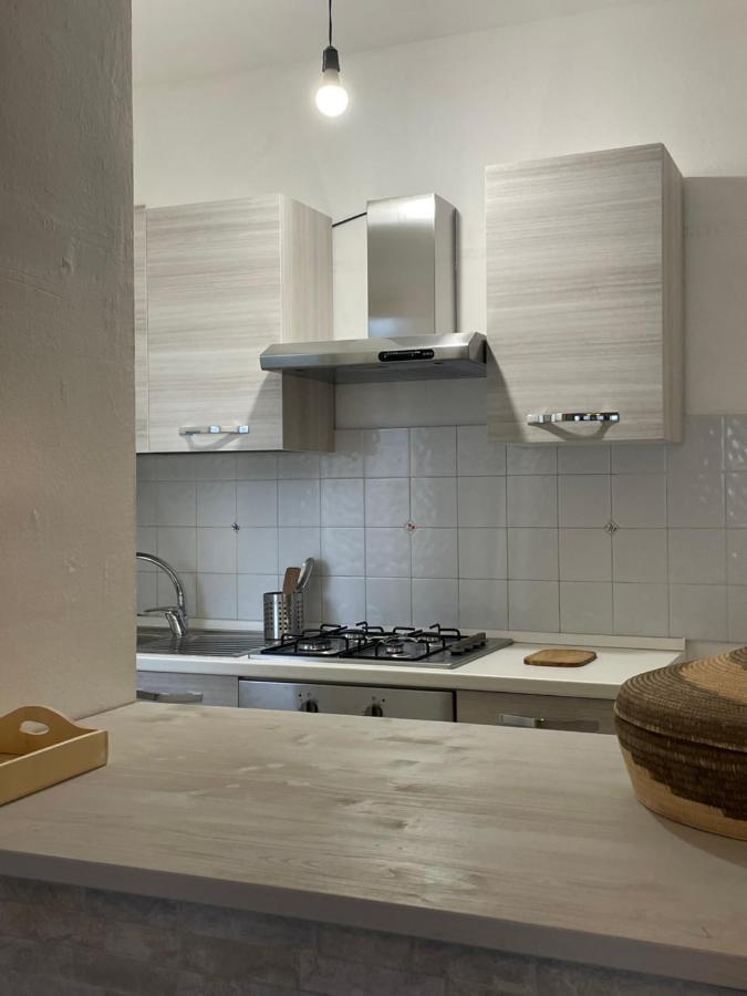 La Casa Di Tonia Apartment La Caletta Luaran gambar